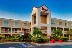 Гостиница Red Roof Inn PLUS+ Orlando - Convention Center / Int'l Dr  Орландо